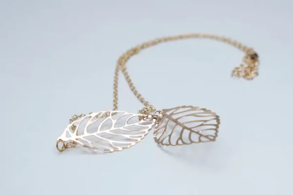 Gold-Toned Leaf Pendant Necklace – Elegant Lightweight Jewelry for Women & Girls - Image 3