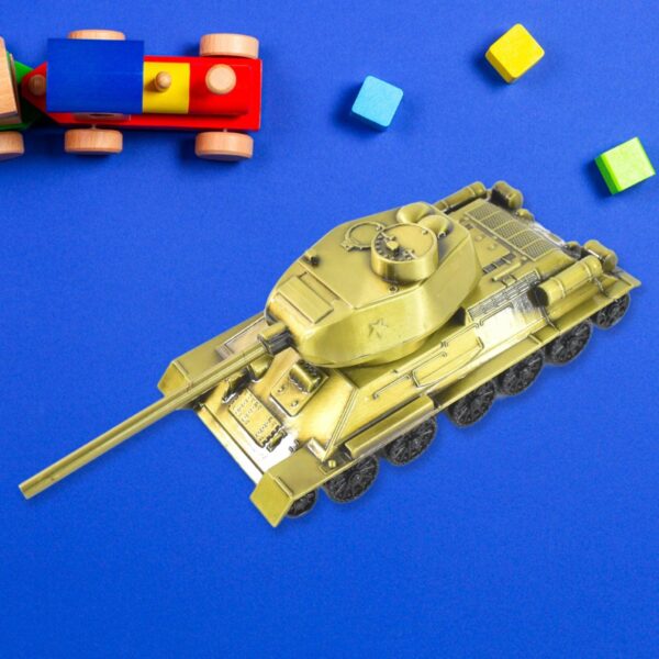 Nostalgic Metal Tank Model  Retro Desk Decoration For Home Or Office - Image 4