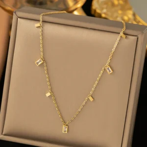 Minimal Gold Pendant Necklace for Women – Rectangular Charm Chain, Fashion Jewellery India.